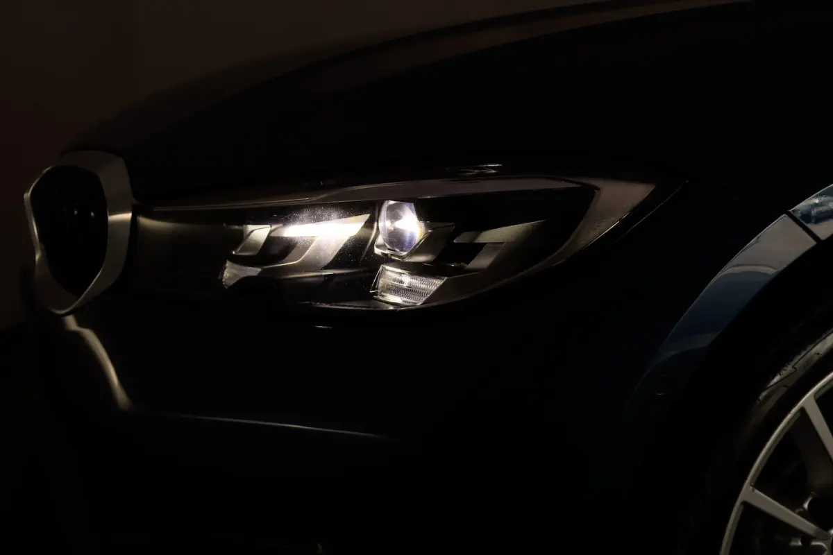320e SPORTLINE Edition SOH 89% | FULL LED | 1/2LEDER SPORT | HIFI