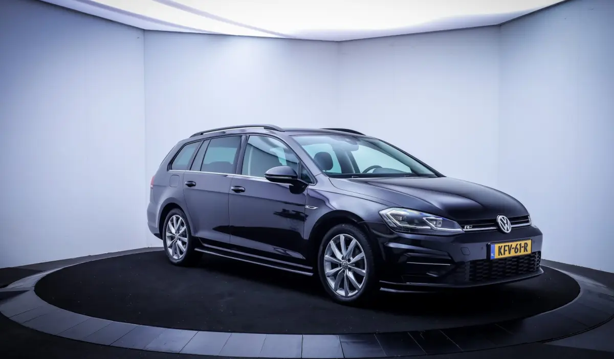 1.5 TSI DSG R-LINE ERGOCOMF. + MASSAGE | FULL.LED | ELEK.TREKHAAK | CAMERA | ADAPTIEF CC |