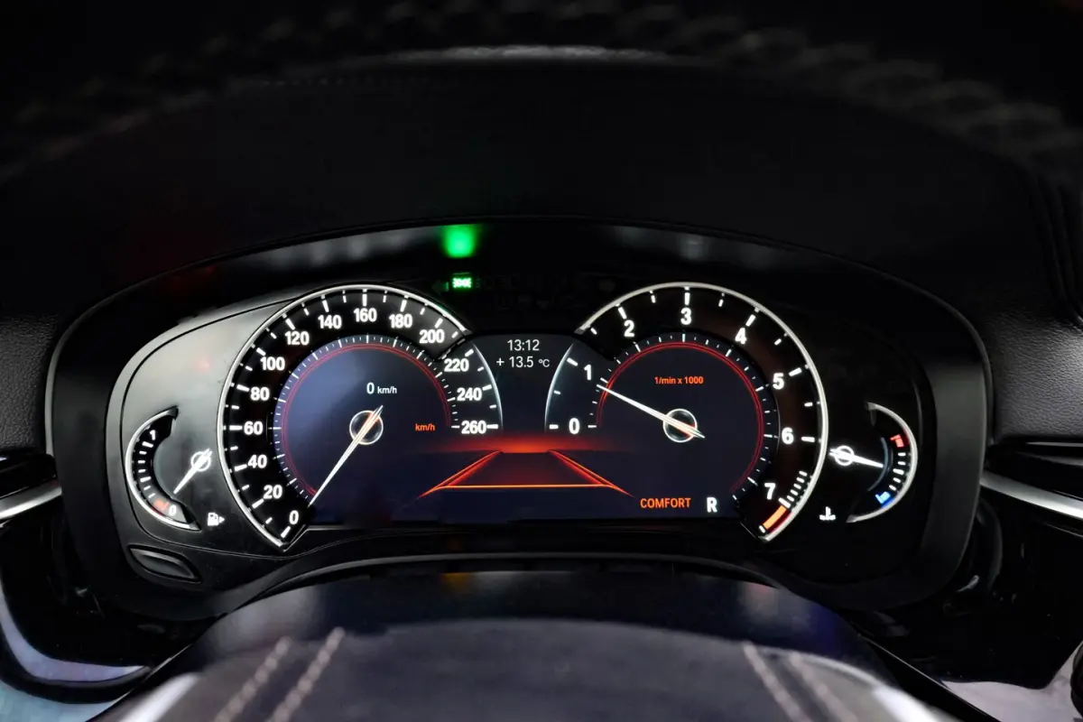 520iA LUXURY Line FULL LED | VOL.LEDER | CAMERA | MEM. STOEL | KEYLESS | DISPLAY KEY | CRU