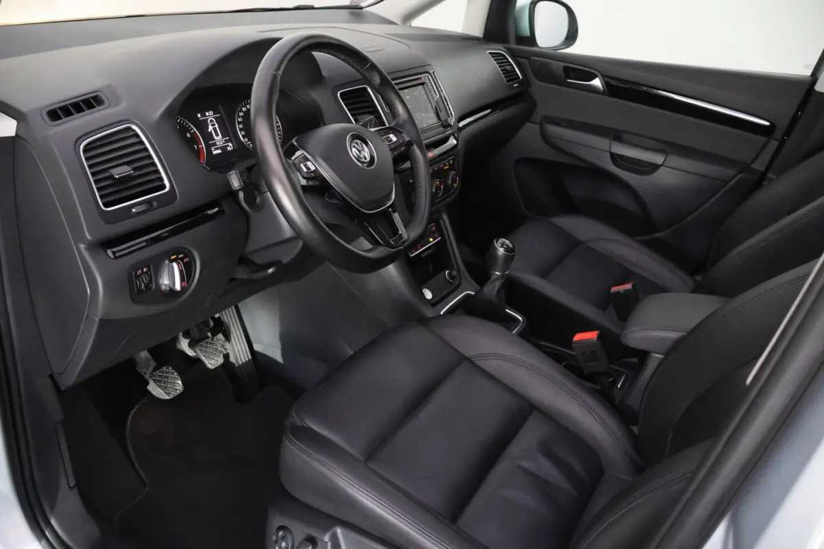 1.4TSI 7Pers. HIGHLINE PANO | LEDER | ELEK. SCHUIFDEUREN | NAVI | ACC | STOELVERW. | CLIMA