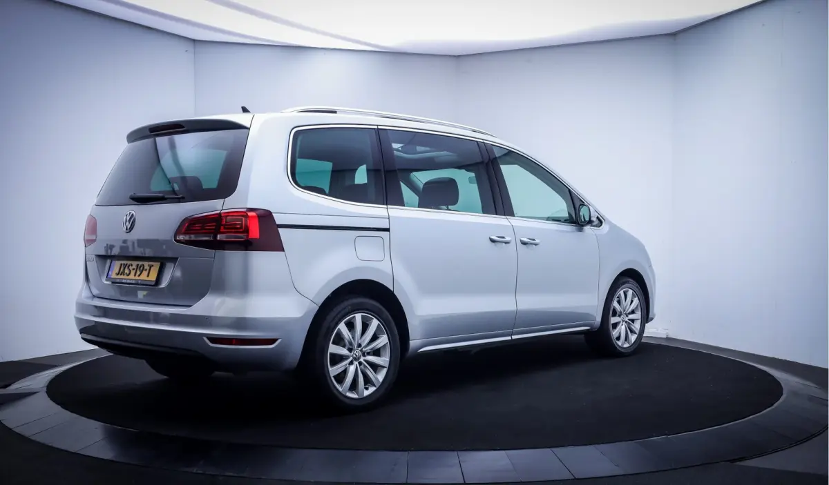 1.4TSI 7Pers. HIGHLINE PANO | LEDER | ELEK. SCHUIFDEUREN | NAVI | ACC | STOELVERW. | CLIMA
