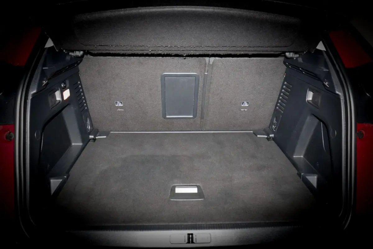 1.2T Aut. ALLURE CAMERA | CARPLAY | NAVI | CLIMA | CRUISE | LMV 18''