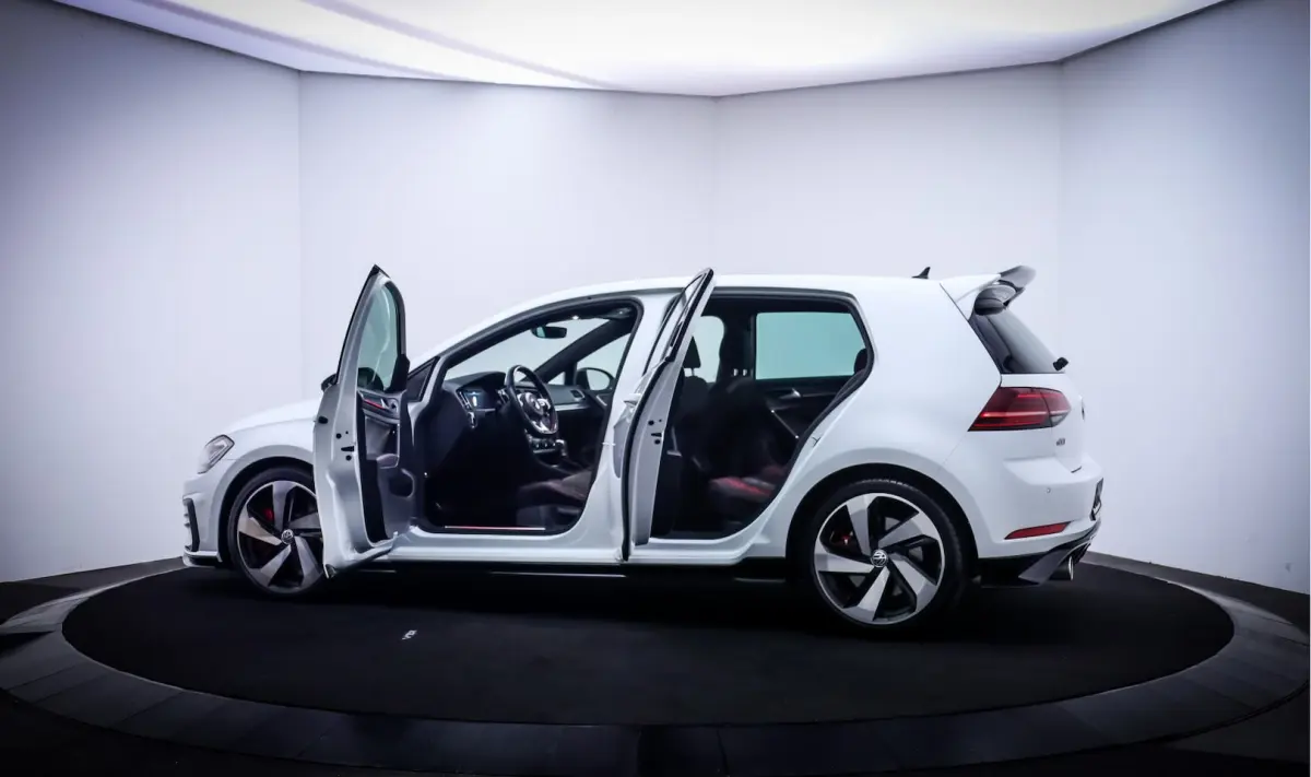 2.0 GTI 7.5 TCR Dsg 290PK ORIGINEEL | DIGIDASH | FULL LED | CARPLAY | STOELVERW. | ACC | L