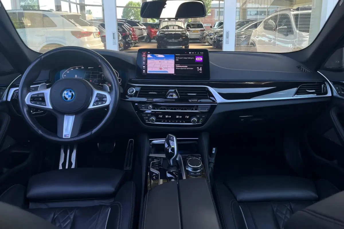 530e Business Edition Plus | PANO | TREKHAAK | MEMORY | HUD |