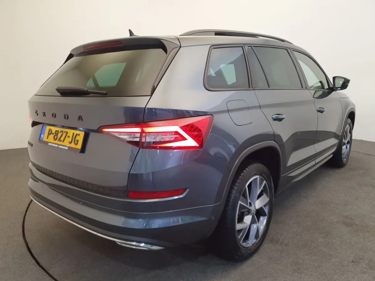 1.5 TSI 150pk DSG/AUT Sportline 7p. Wegklapbare trekhaak, Panoramadak, Camera