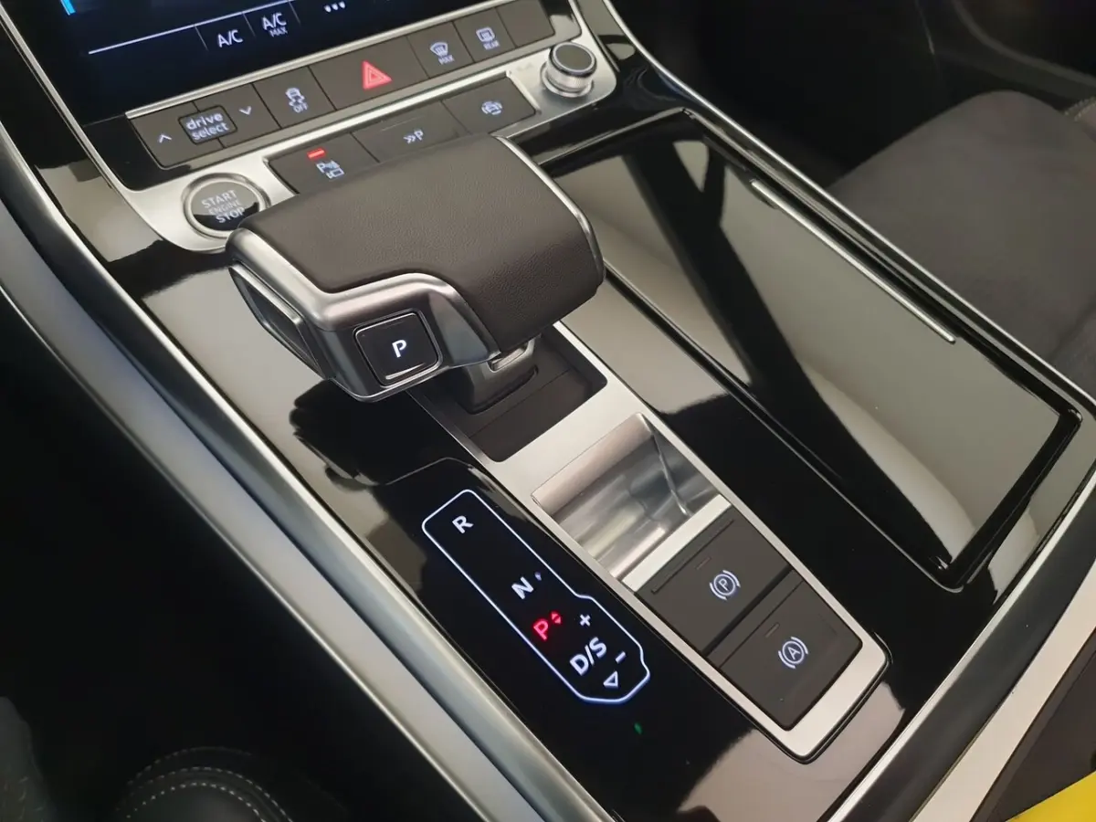 55 TFSI e 381pk quattro S-Line Panoramadak, 360 camera, Memory