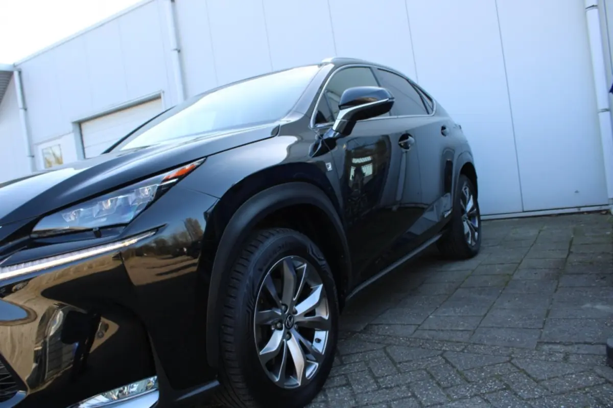 300h AWD F Sport Line