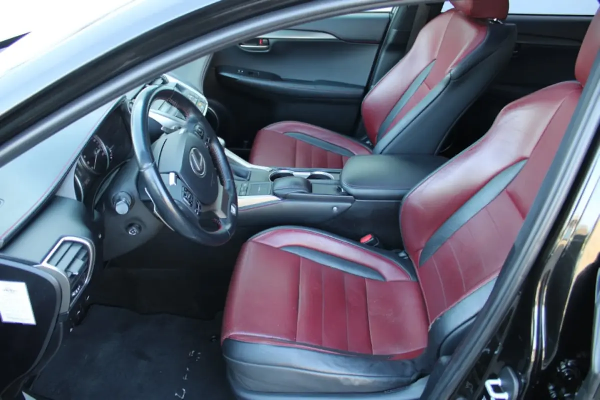 300h AWD F Sport Line