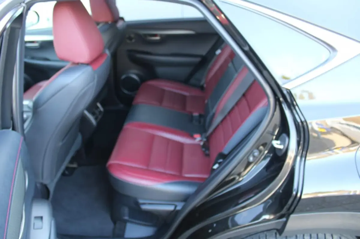 300h AWD F Sport Line