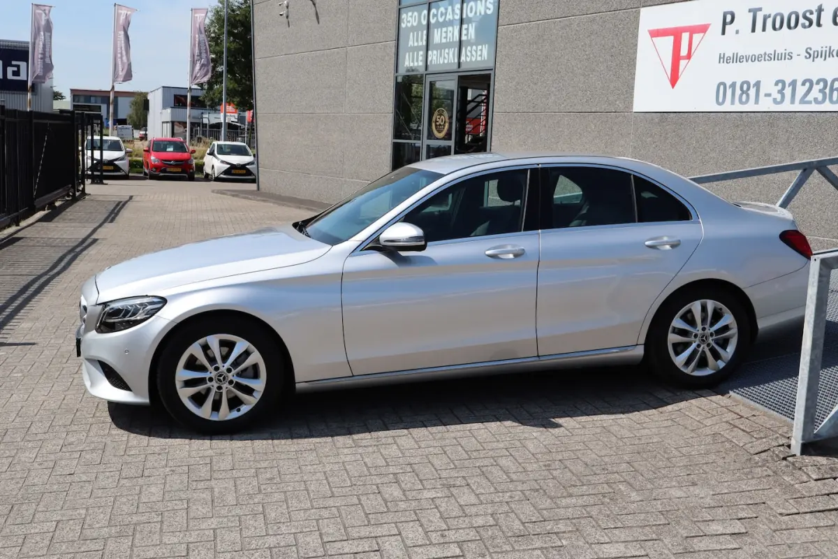 180 FACE LIFT/Orig. NL/Dealeronderhouden/Virtueel cockpit/Apple carplay/Trekhaak/Stoelverw