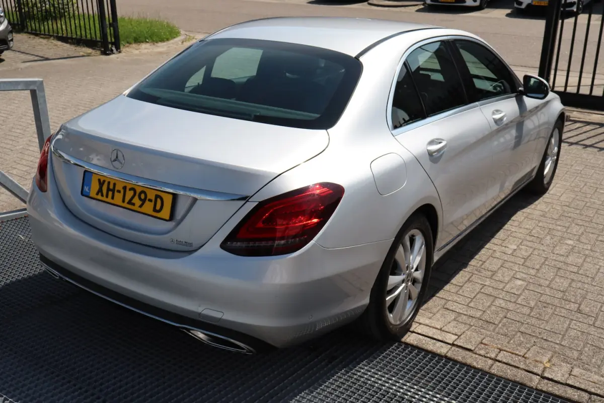 180 FACE LIFT/Orig. NL/Dealeronderhouden/Virtueel cockpit/Apple carplay/Trekhaak/Stoelverw