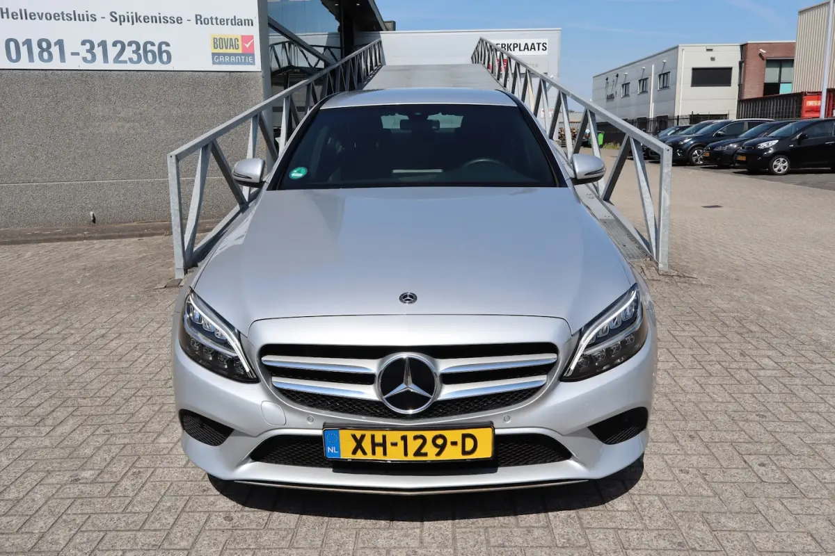 180 FACE LIFT/Orig. NL/Dealeronderhouden/Virtueel cockpit/Apple carplay/Trekhaak/Stoelverw