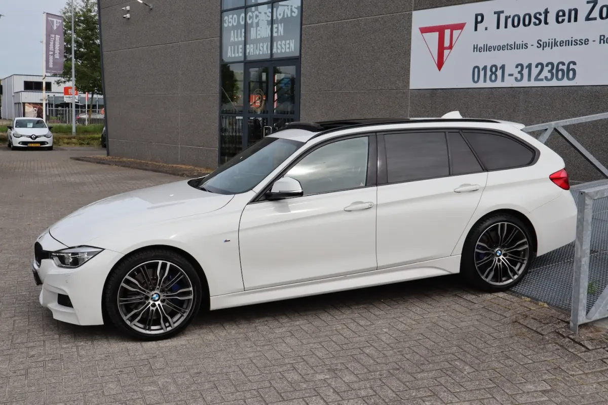 340i xDrive Centennial High Executive M Sport Panoramadak/Achteruitrijcamera/Head-up displ
