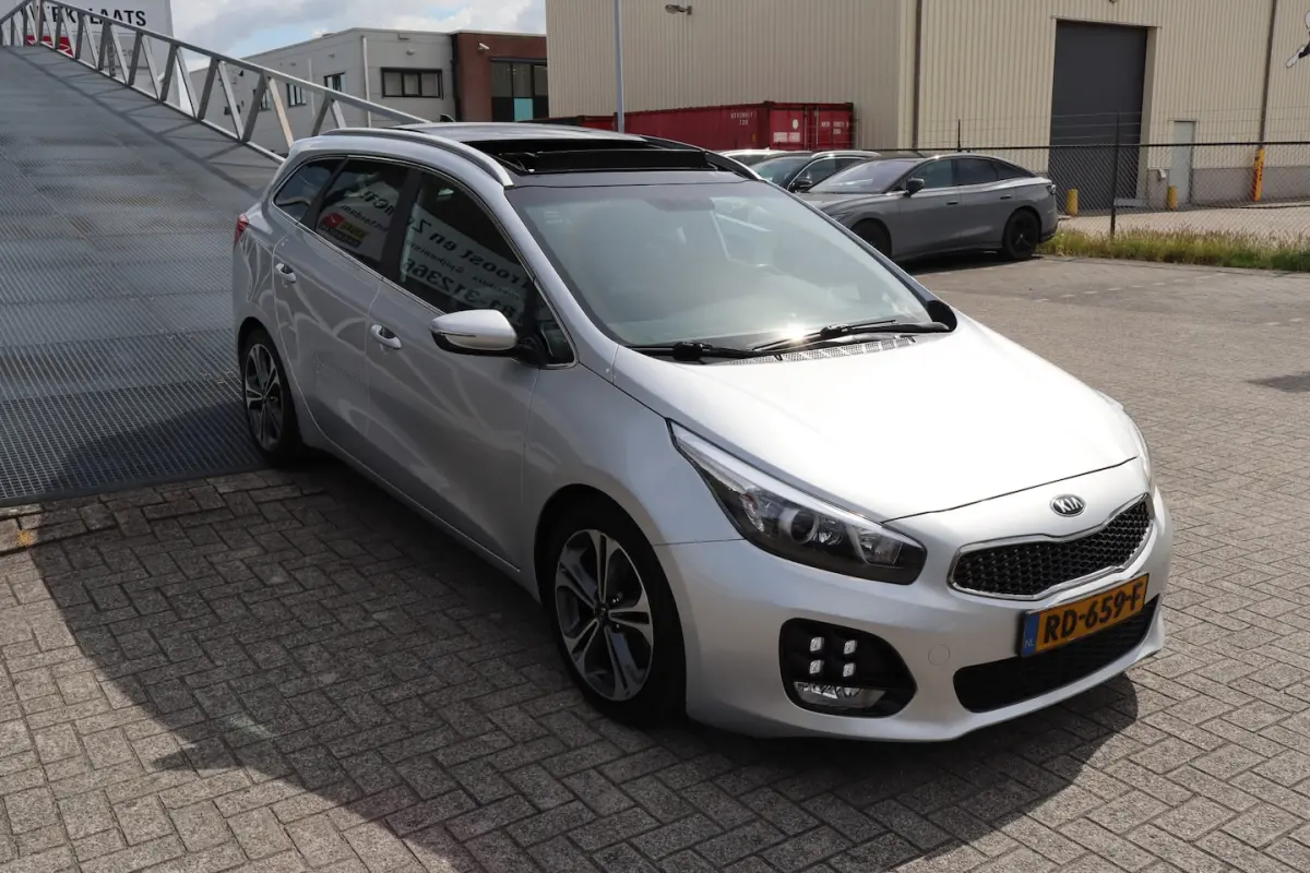 1.0 T-GDi GT-Line Summer Edition Panoramadak NAP/Apple carplay/Trekhaak/Stoelverwarming/St