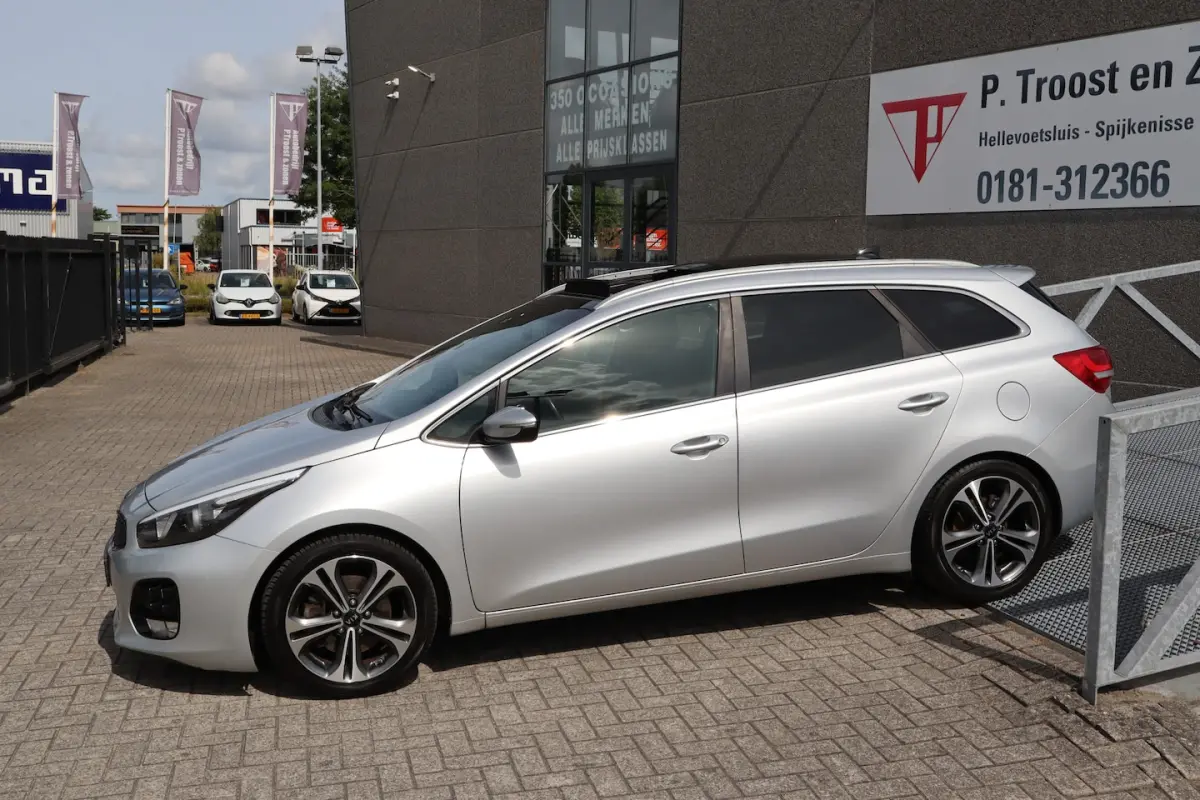 1.0 T-GDi GT-Line Summer Edition Panoramadak NAP/Apple carplay/Trekhaak/Stoelverwarming/St