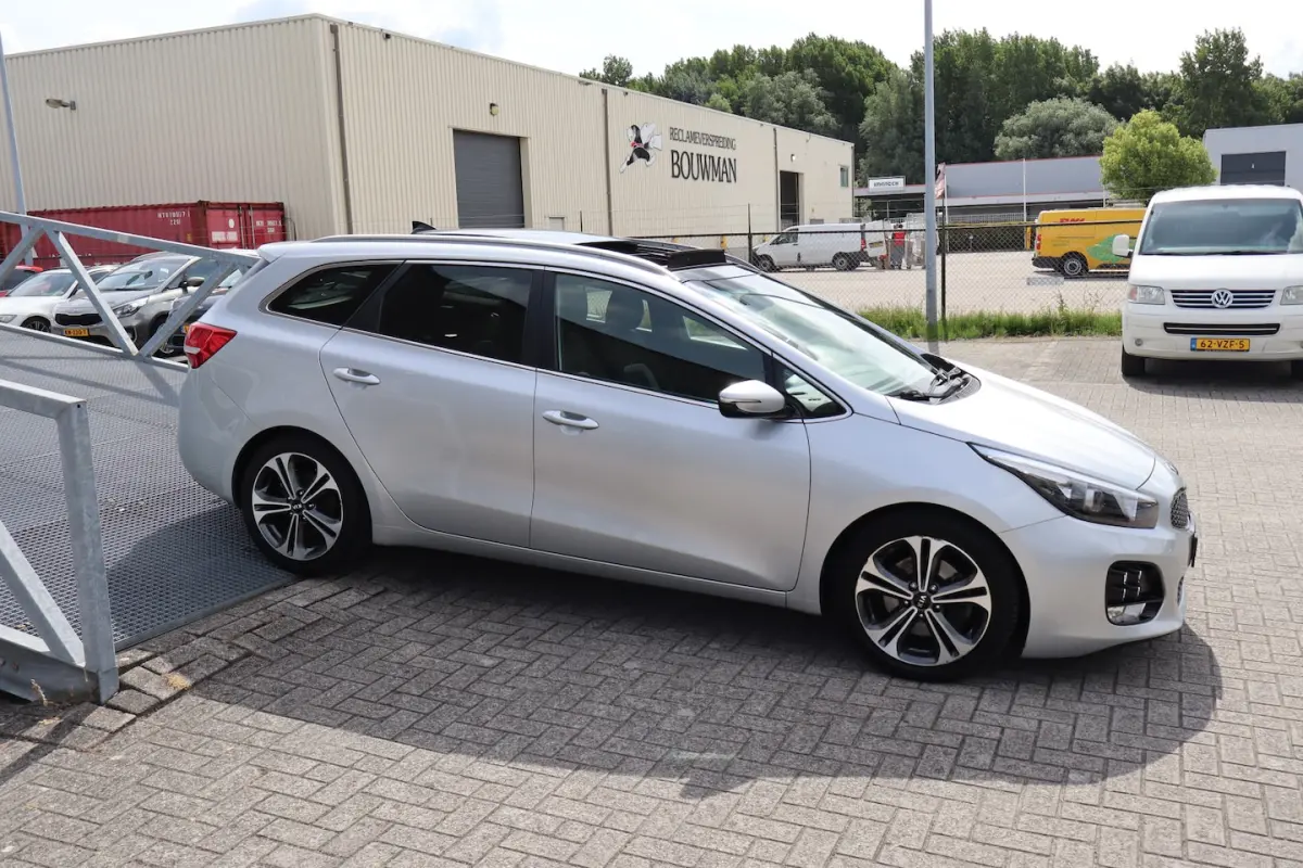 1.0 T-GDi GT-Line Summer Edition Panoramadak NAP/Apple carplay/Trekhaak/Stoelverwarming/St