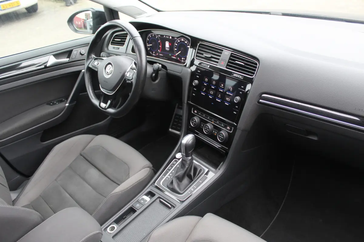 1.5 TSI Highline R-line Automaat Panoramadak/Apple Carplay/Navigatie/Digitale Cockpit/Acht