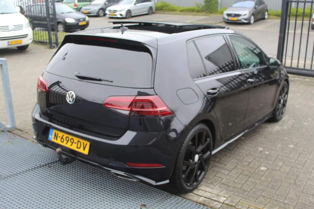 1.5 TSI Highline R-line Automaat Panoramadak/Apple Carplay/Navigatie/Digitale Cockpit/Acht