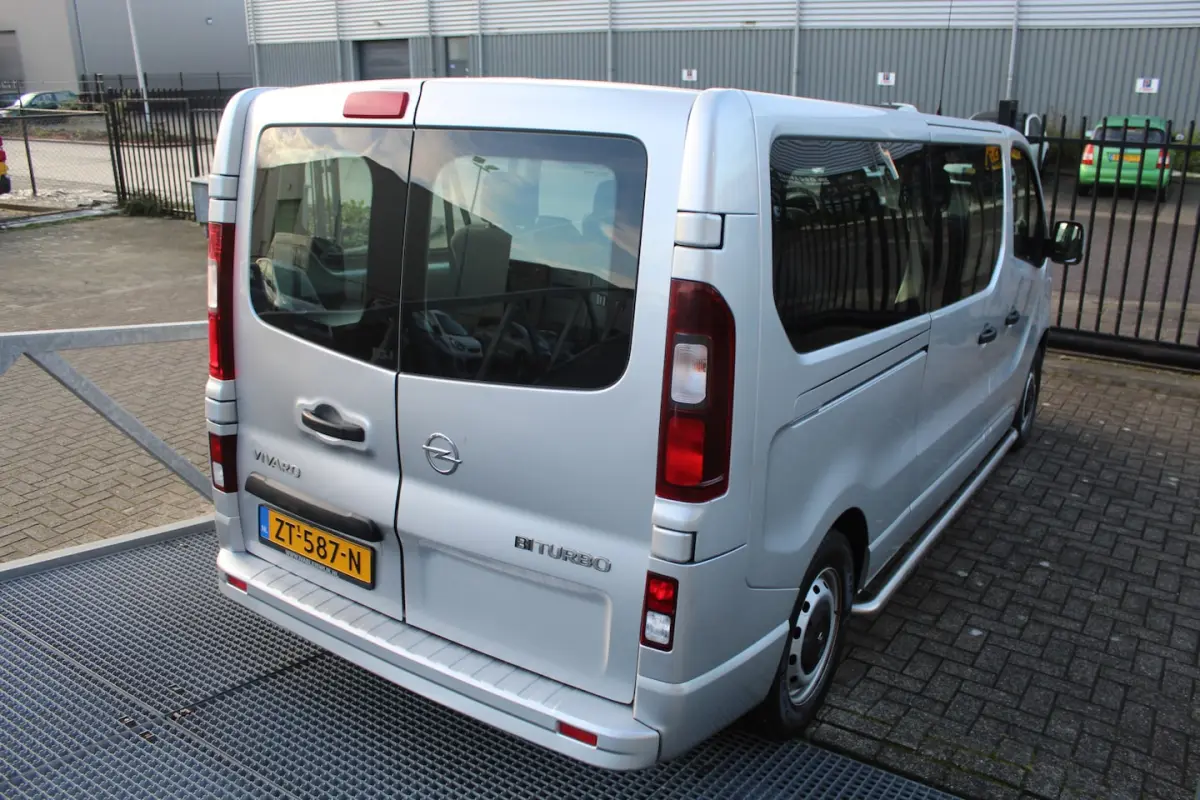 1.6 CDTI L2H1 9 Persoons/Navigatie/Airco/Cruise control/BTW auto/Side bars