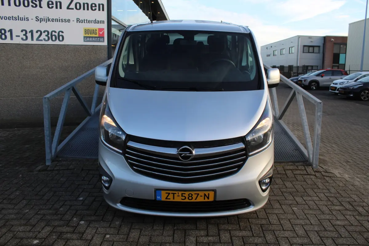1.6 CDTI L2H1 9 Persoons/Navigatie/Airco/Cruise control/BTW auto/Side bars