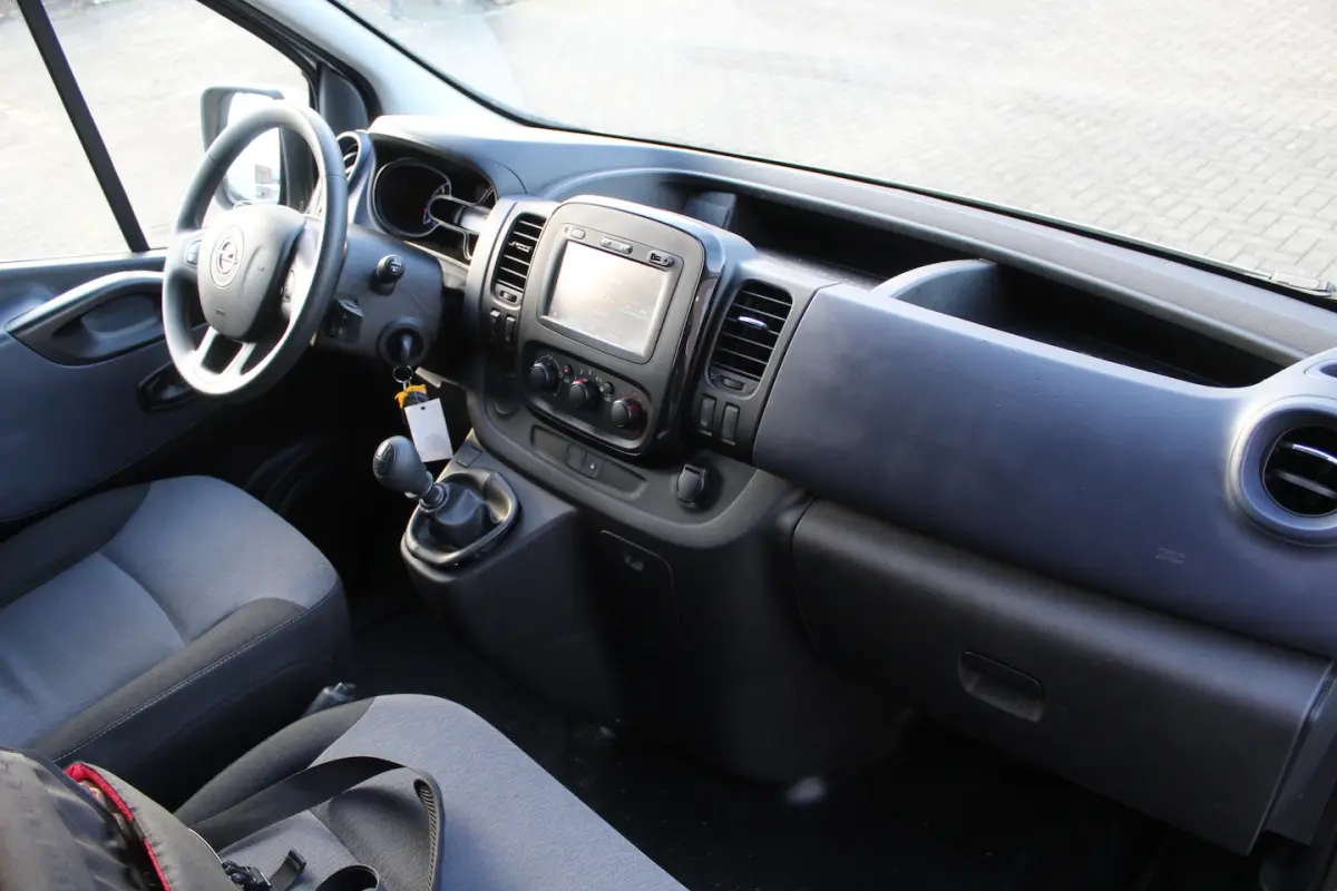 1.6 CDTI L2H1 9 Persoons/Navigatie/Airco/Cruise control/BTW auto/Side bars