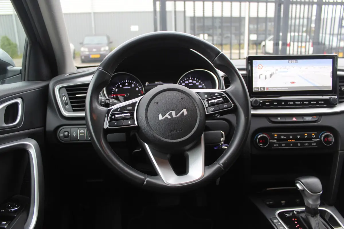 Ceed 1.0 T-GDi MHEV DynamicLine AUTOMAAT Navigatie/Apple carplay/Achteruitrijcamera/Cruise
