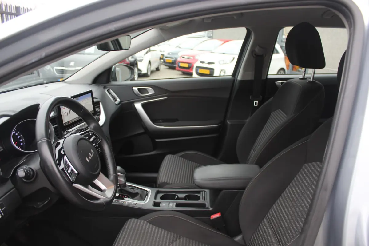 Ceed 1.0 T-GDi MHEV DynamicLine AUTOMAAT Navigatie/Apple carplay/Achteruitrijcamera/Cruise