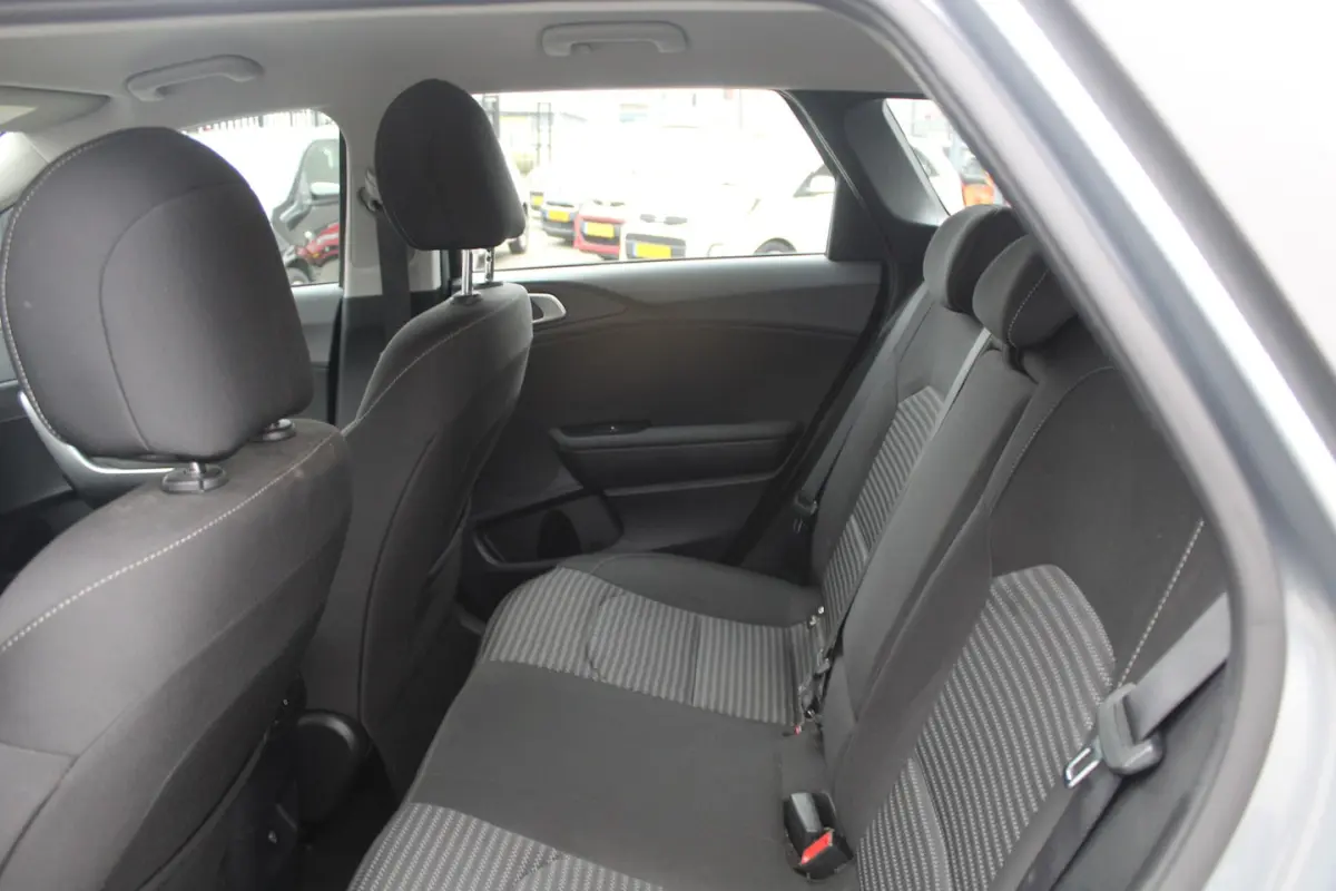 Ceed 1.0 T-GDi MHEV DynamicLine AUTOMAAT Navigatie/Apple carplay/Achteruitrijcamera/Cruise