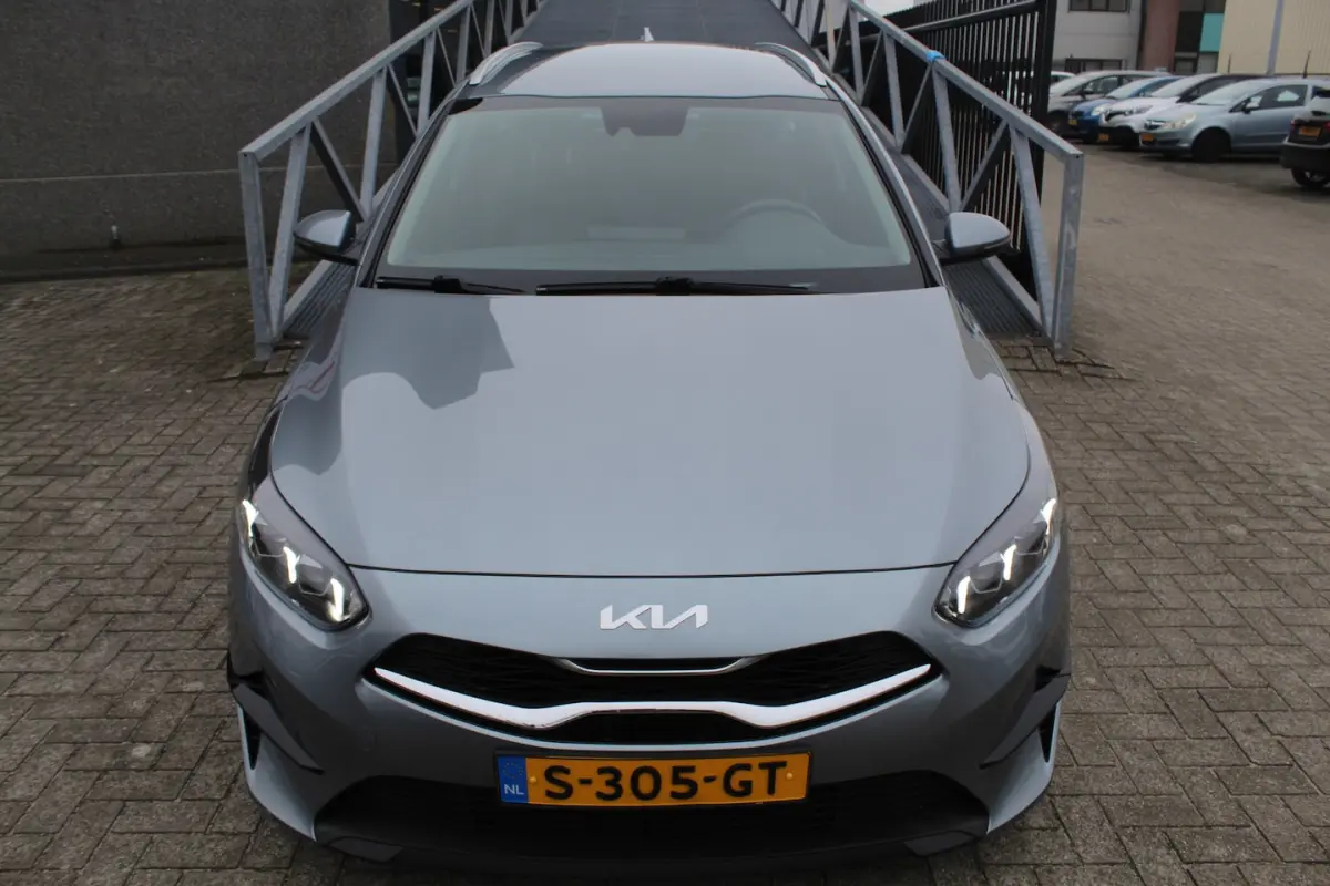 Ceed 1.0 T-GDi MHEV DynamicLine AUTOMAAT Navigatie/Apple carplay/Achteruitrijcamera/Cruise