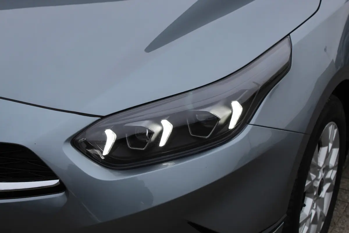 Ceed 1.0 T-GDi MHEV DynamicLine AUTOMAAT Navigatie/Apple carplay/Achteruitrijcamera/Cruise
