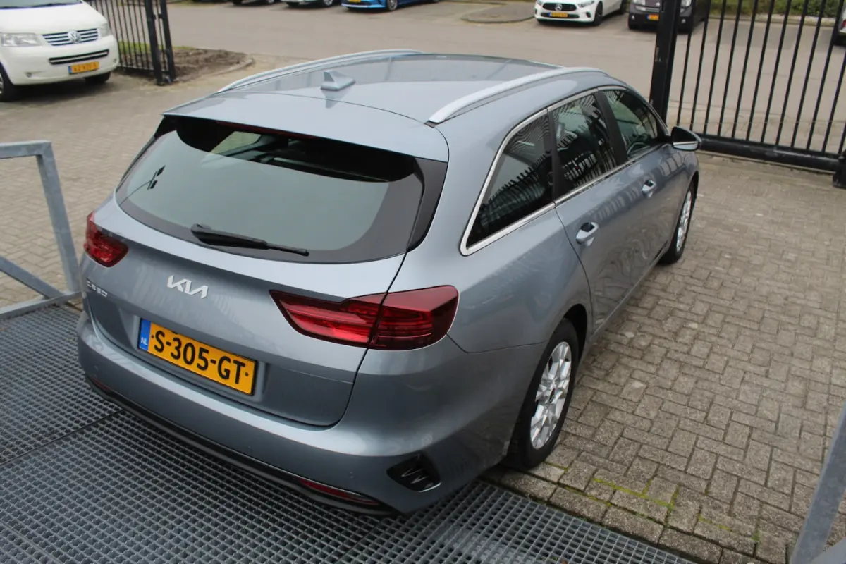 Ceed 1.0 T-GDi MHEV DynamicLine AUTOMAAT Navigatie/Apple carplay/Achteruitrijcamera/Cruise