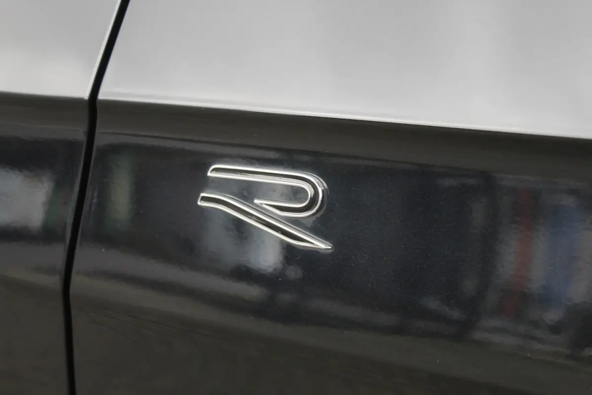 1.5 TSI R-Line DSG/IQ Light/Navigatie/Virtual cockpit/Adaptive cruise control/Achteruitrij