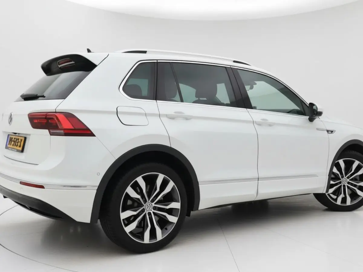1.4 TSI ACT Highline R-line| Adapt. Cruise | Clima | Multimedia/Navi | Schuifkantel | Stoe
