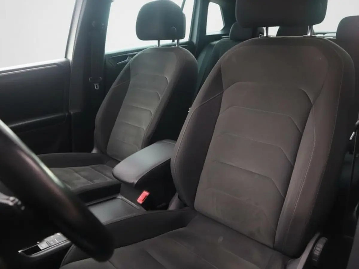 1.4 TSI ACT Highline R-line| Adapt. Cruise | Clima | Multimedia/Navi | Schuifkantel | Stoe