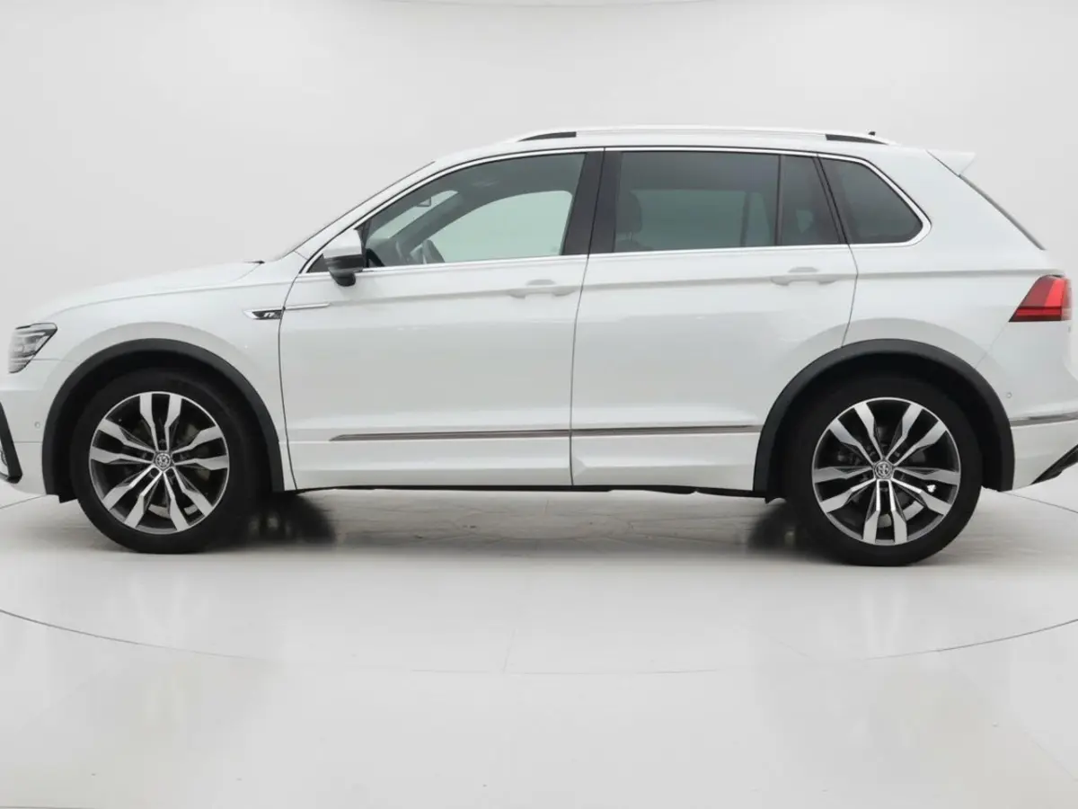 1.4 TSI ACT Highline R-line| Adapt. Cruise | Clima | Multimedia/Navi | Schuifkantel | Stoe