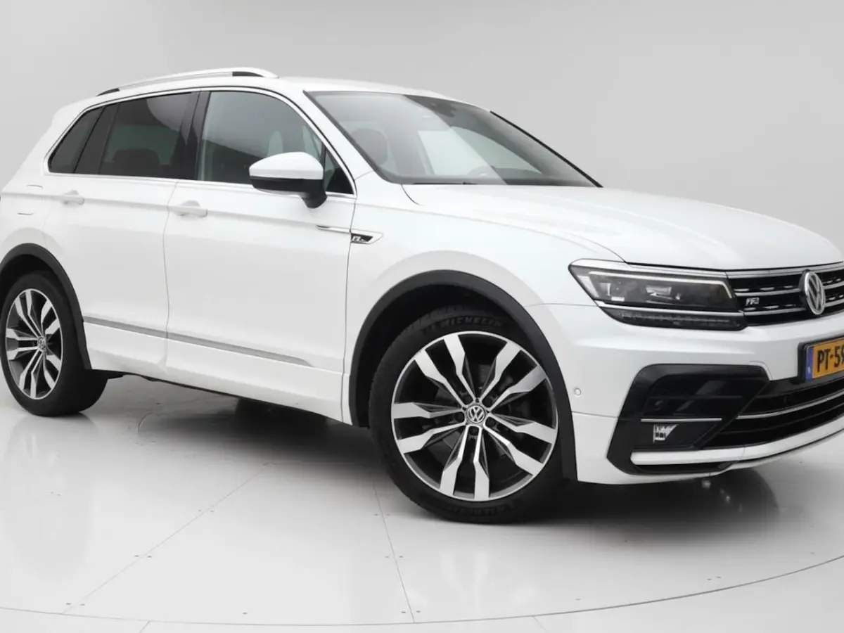 1.4 TSI ACT Highline R-line| Adapt. Cruise | Clima | Multimedia/Navi | Schuifkantel | Stoe