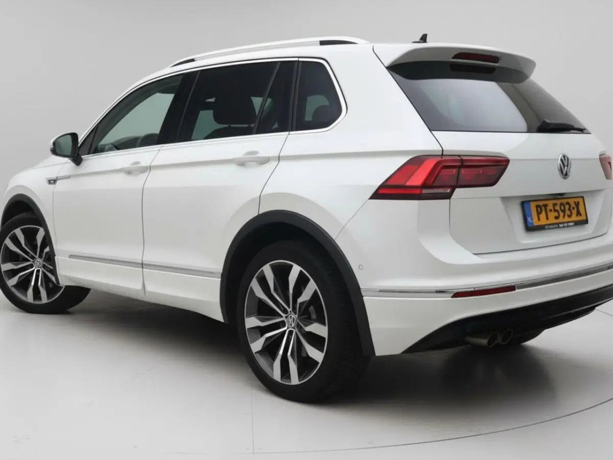 1.4 TSI ACT Highline R-line| Adapt. Cruise | Clima | Multimedia/Navi | Schuifkantel | Stoe