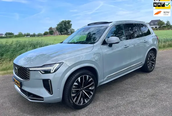 2.0 T8 Plug-in hybrid AWD Ultra Bright, Pano, 360 cam, trekhaak