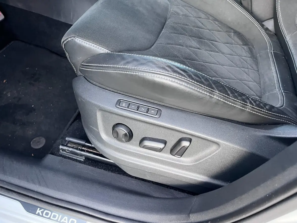 1.5 TSI Sportline Business, 1e eig, facelift, trekhaak