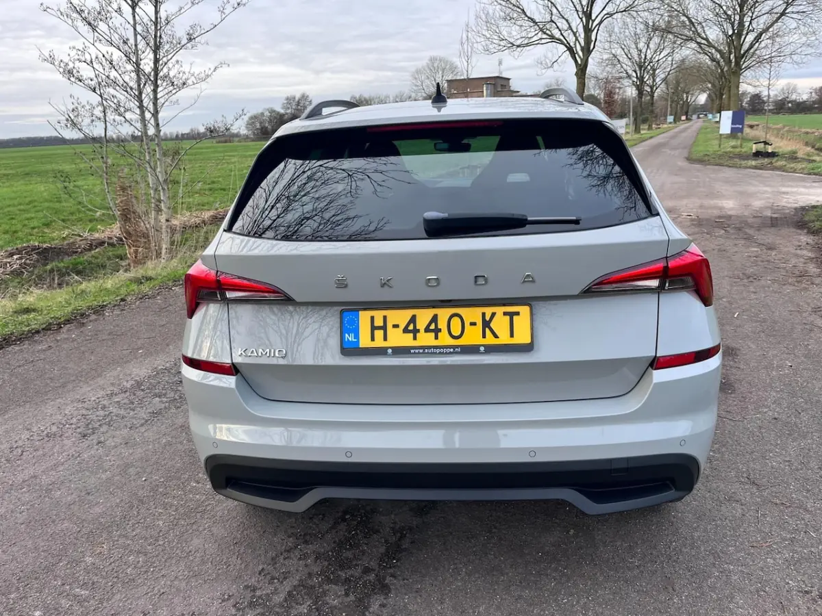 1.0 TSI Sport Business , DSG , Camera