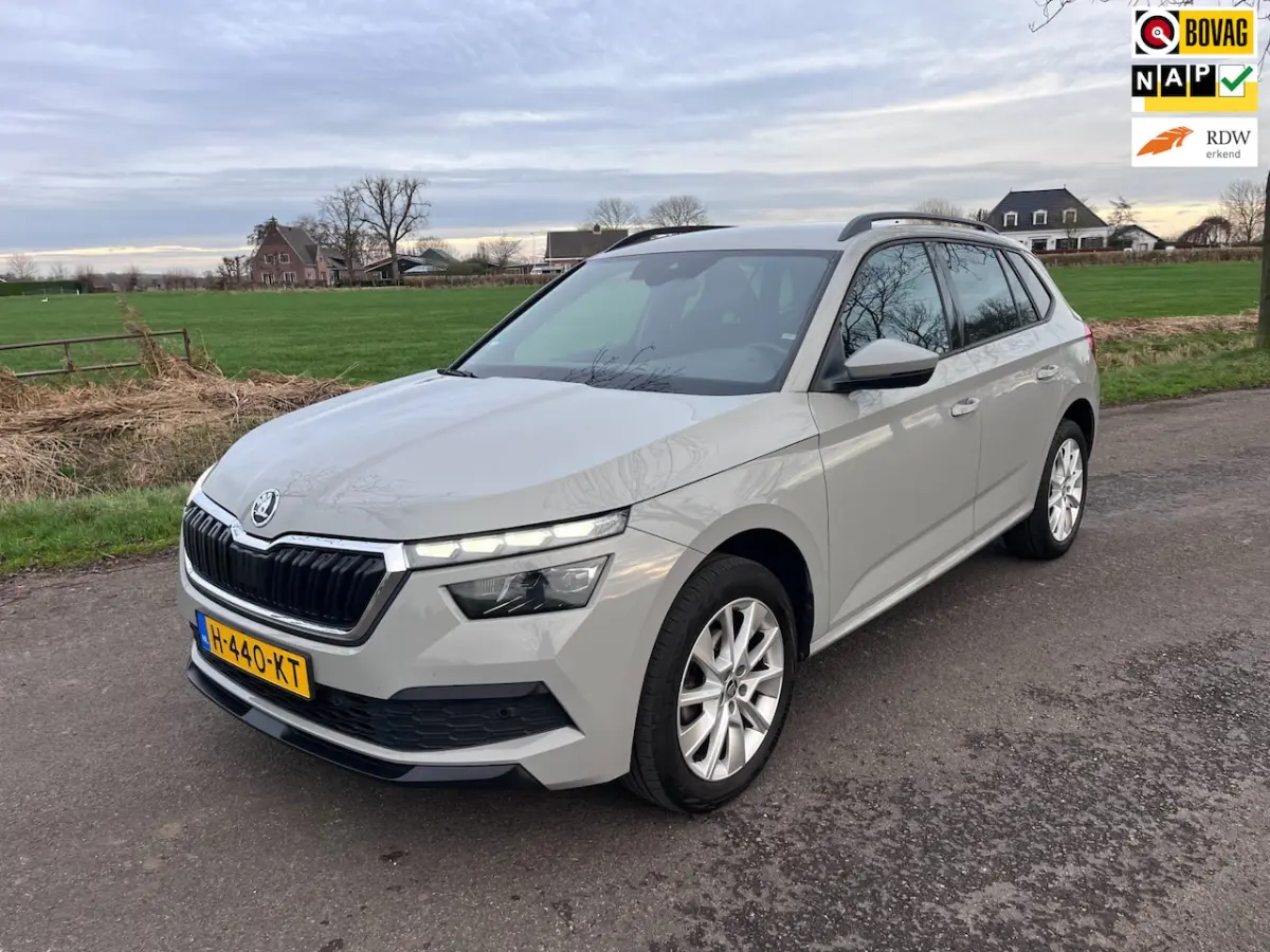 1.0 TSI Sport Business , DSG , Camera