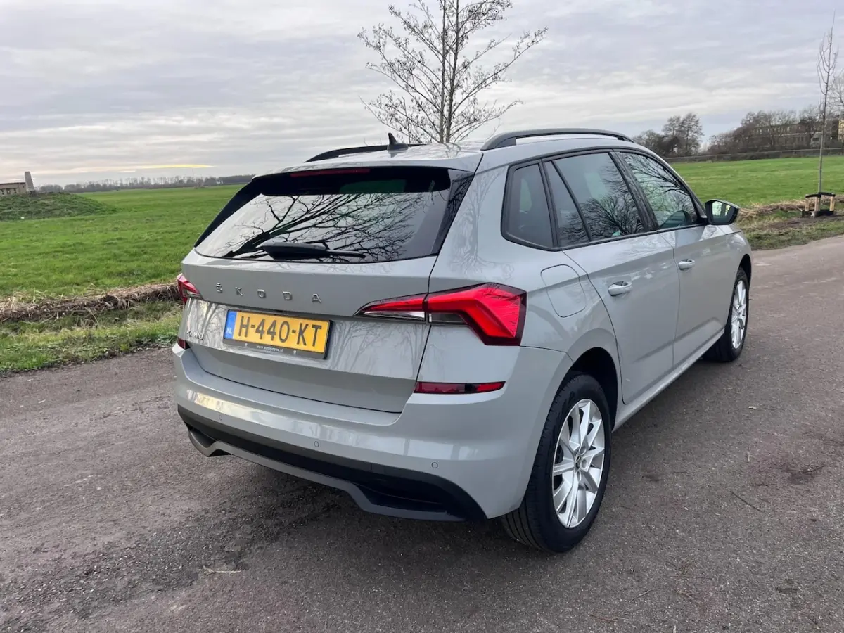 1.0 TSI Sport Business , DSG , Camera