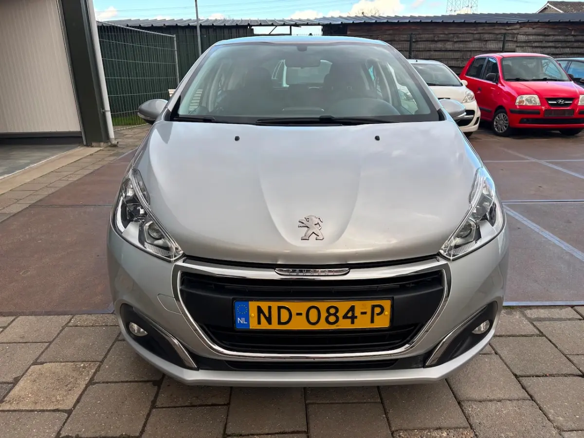 1.2 Blue Lion Airco Cruise Navi Nw Distributie