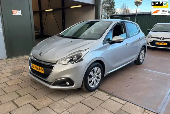 1.2 Blue Lion Airco Cruise Navi Nw Distributie