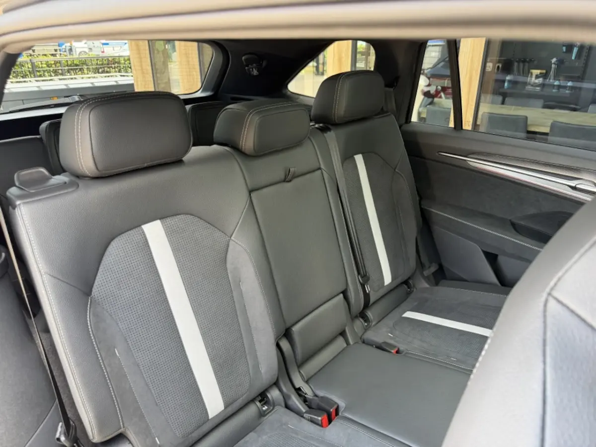 1.5 TSI MHEV Sportline Business 7p 150PK DSG Panoramadak | Trekh