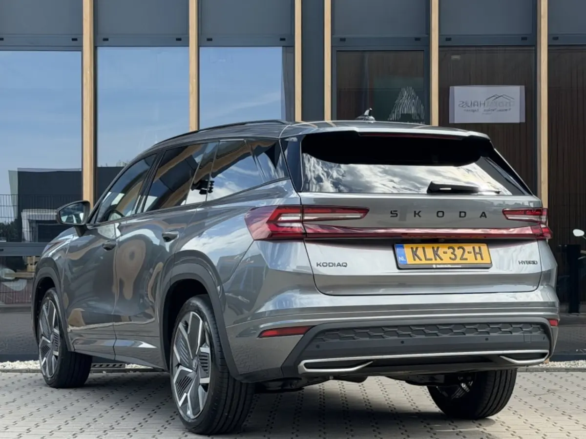 1.5 TSI MHEV Sportline Business 7p 150PK DSG Panoramadak | Trekh