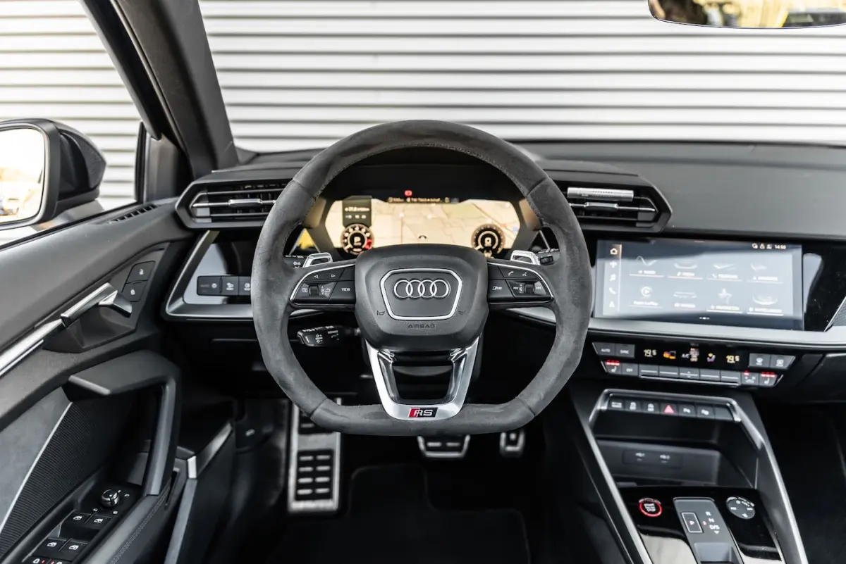 2.5 TFSI RS 3 QUATTRO PANO KEYLESS CAMERA RS ZETELS