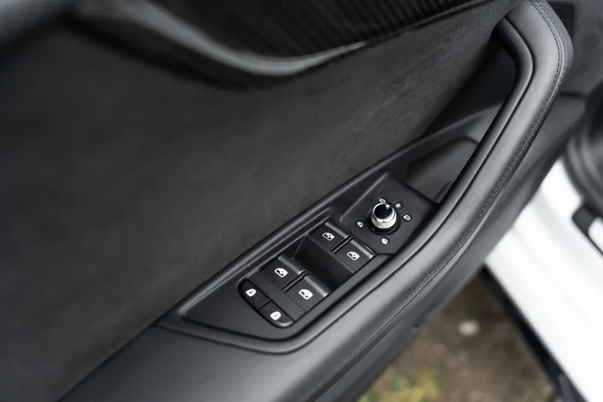 SPORTBACK 2.9 TFSI Quattro Competition Kuipstoelen