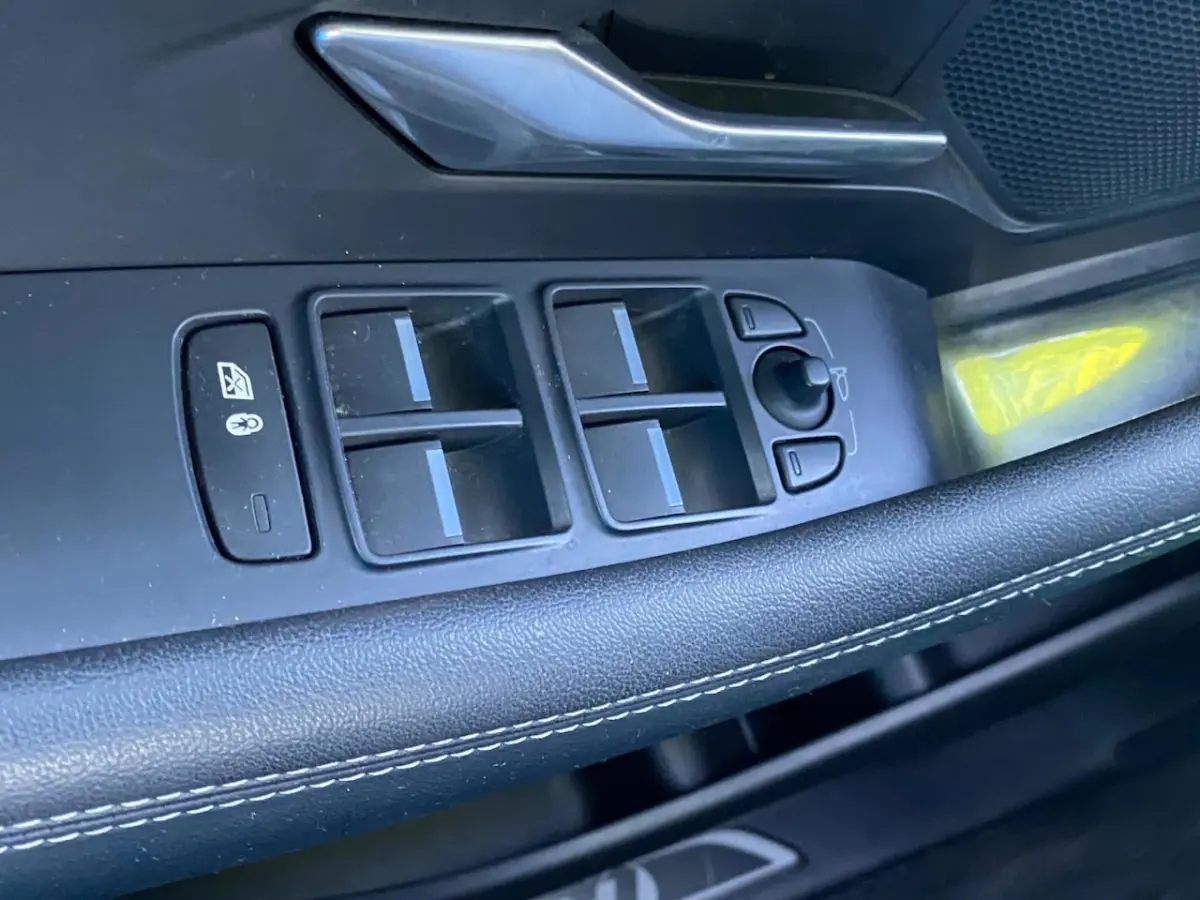 2.0 D180 AWD HSE 1 Eig. b.j. 12-2019 R-Dynamic, 40000km Leer, Panodak, 19"lm Meridian
