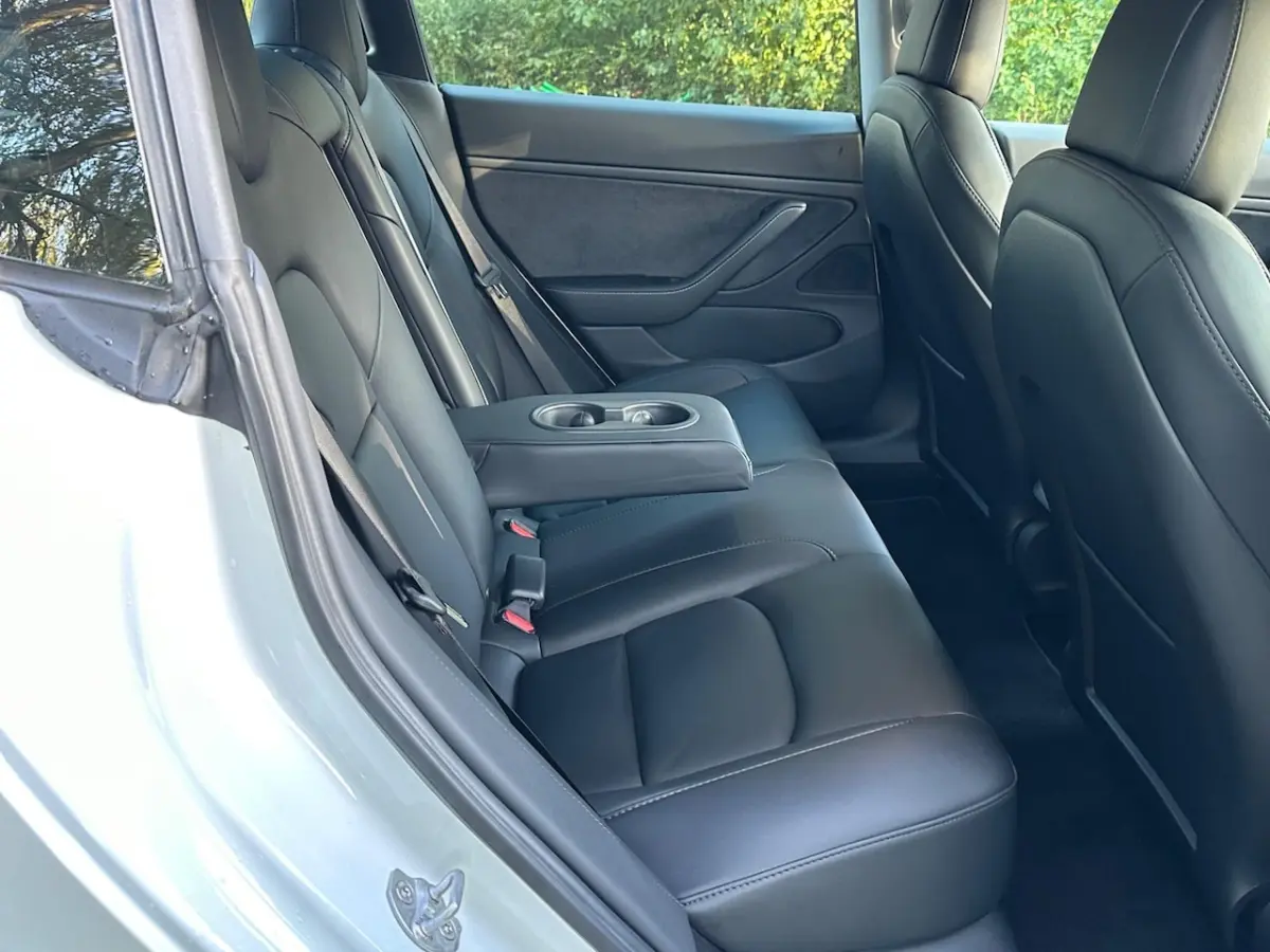 Performance 513 pk Carplay , autopilot 1 Eig. 32000 km b.j. 3-2021 20"lm sfeerverl. velgen